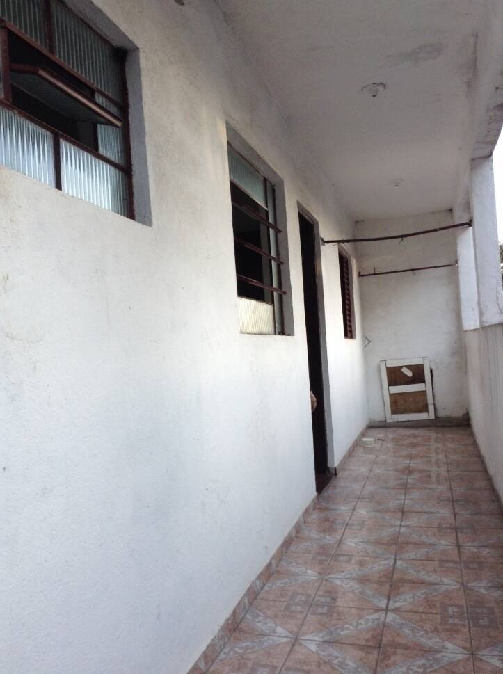 corredor e lavanderia