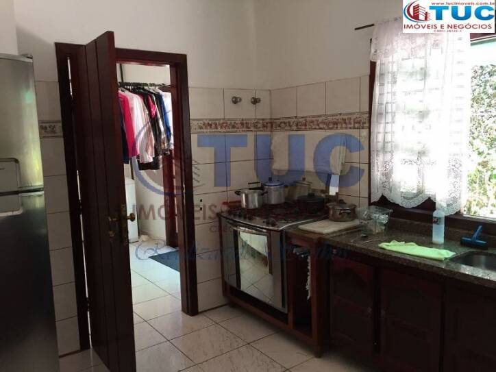 Casa à venda com 3 quartos, 1600m² - Foto 38