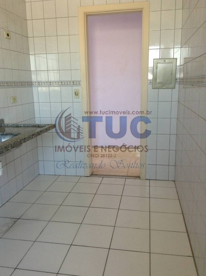 Apartamento para alugar com 3 quartos, 86m² - Foto 11