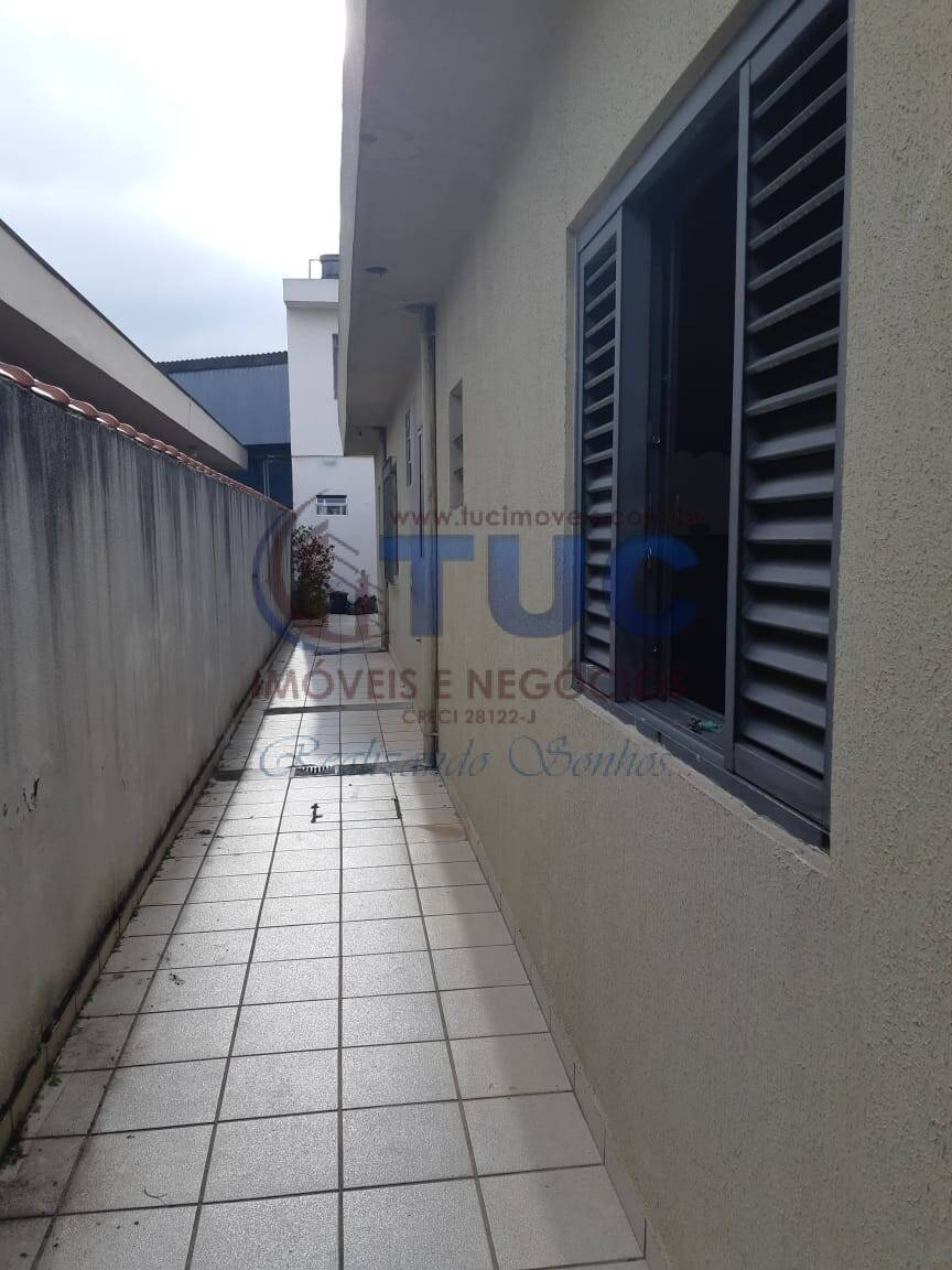 Casa térrea c/ 3 cômodos-próxima ao trólebus -jd canhema Diadema