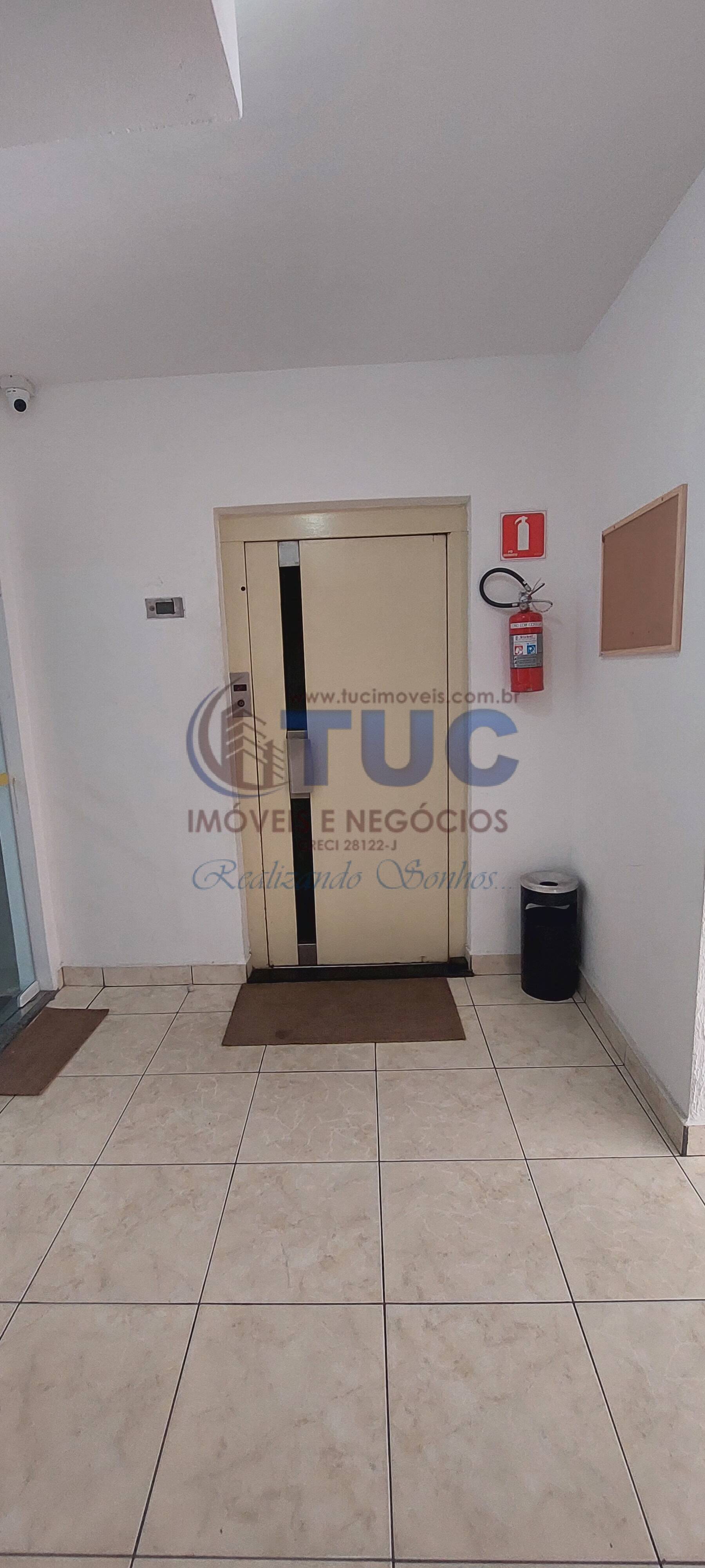 Apartamento à venda com 2 quartos, 68m² - Foto 25