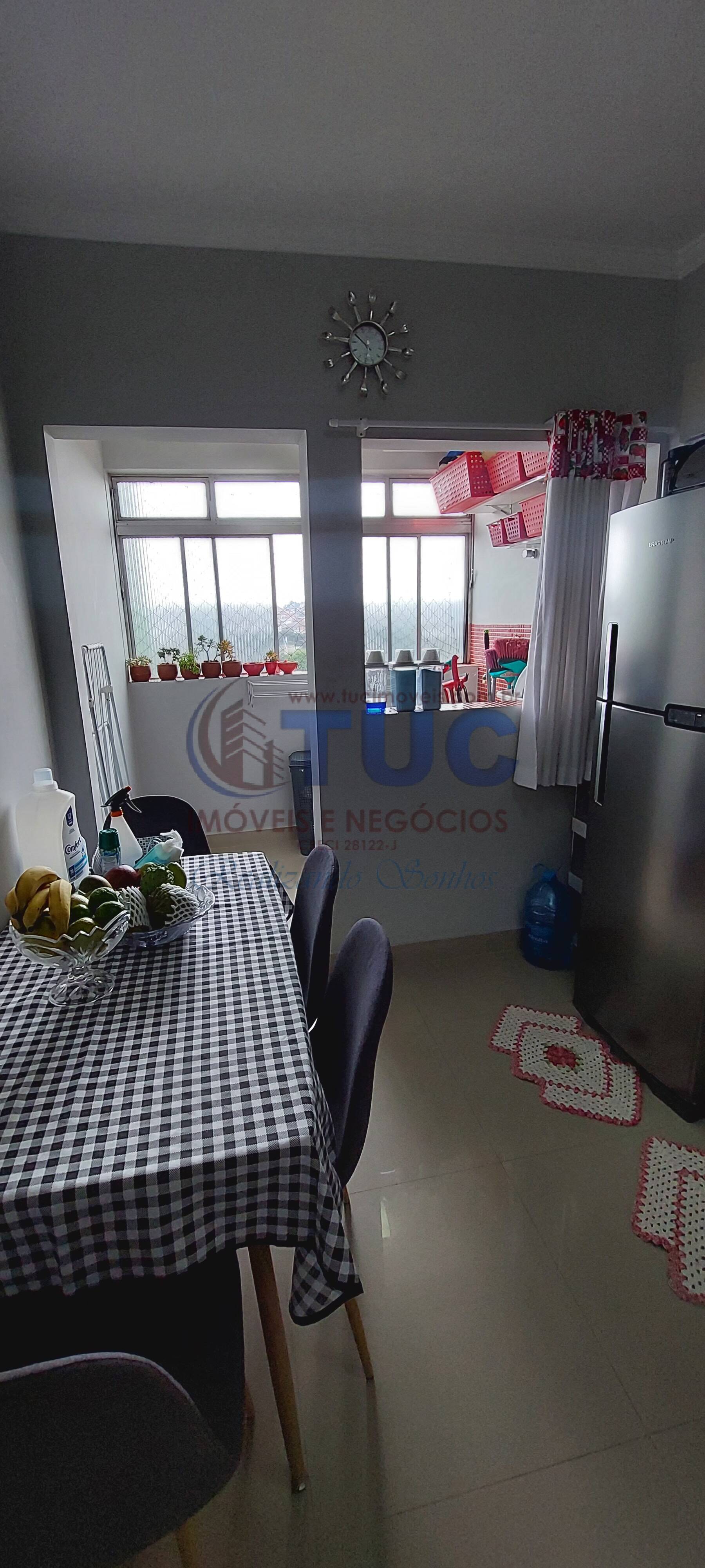 Apartamento à venda com 2 quartos, 68m² - Foto 47
