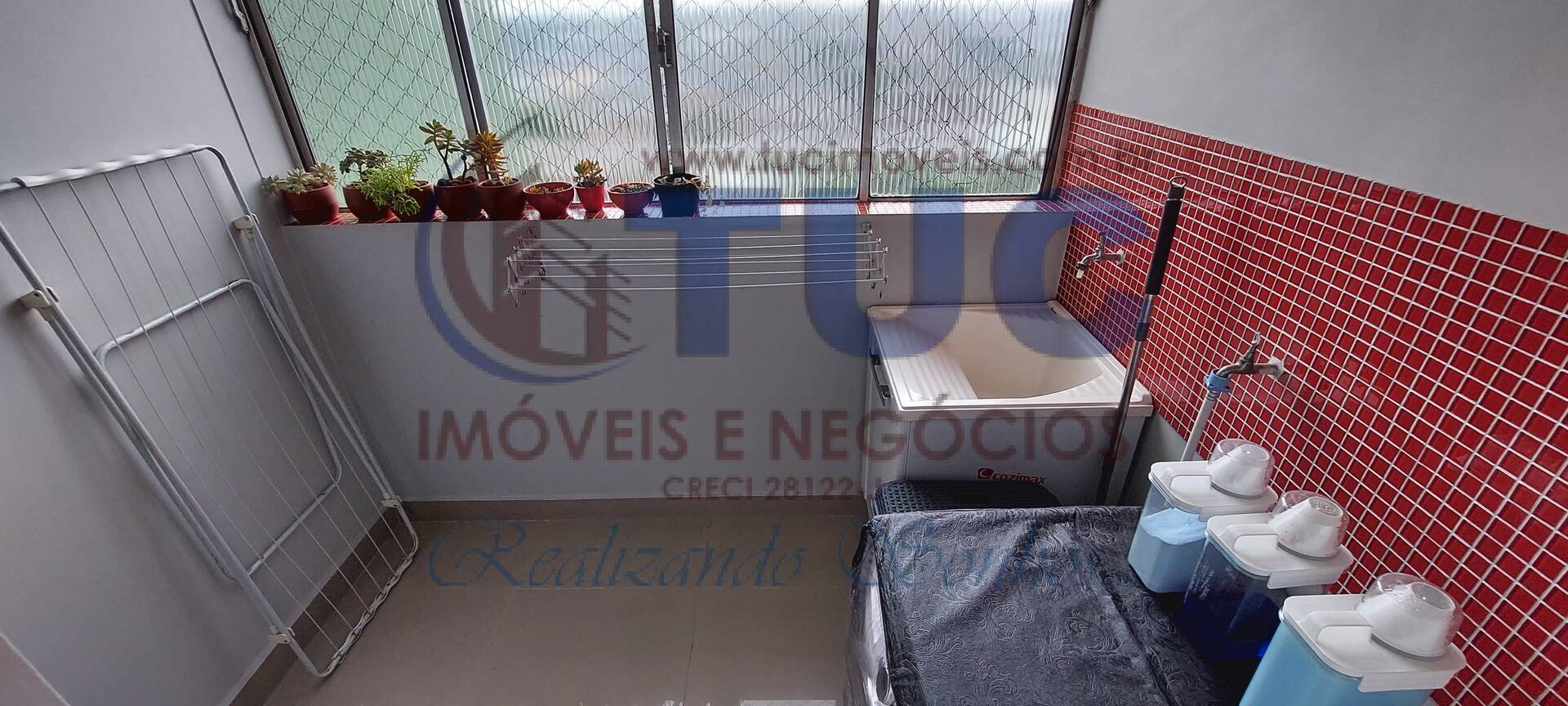 Apartamento à venda com 2 quartos, 68m² - Foto 52