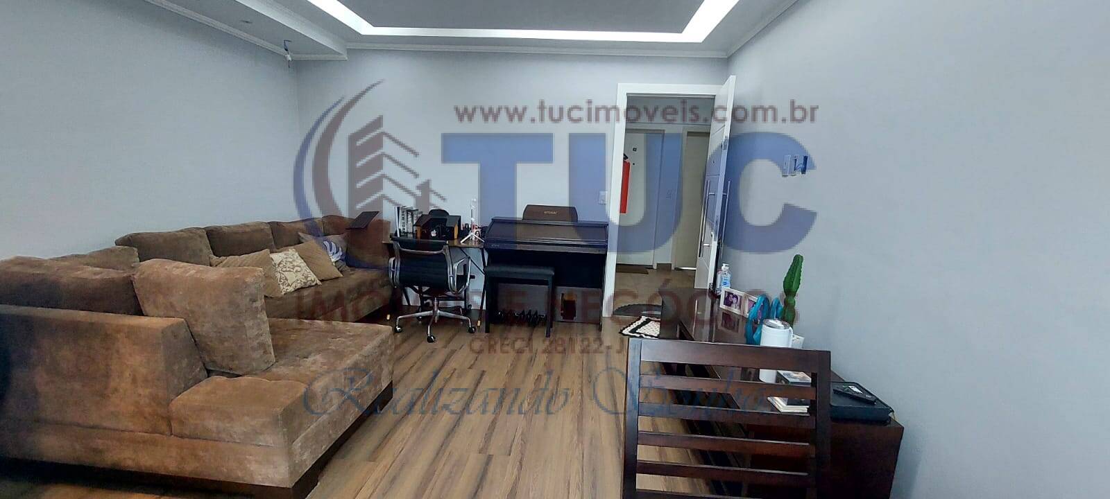 Apartamento à venda com 2 quartos, 68m² - Foto 2
